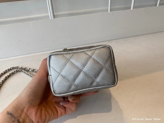 Hyper Peter WITH SMALL VANITY CHAIN CHANEL 0717